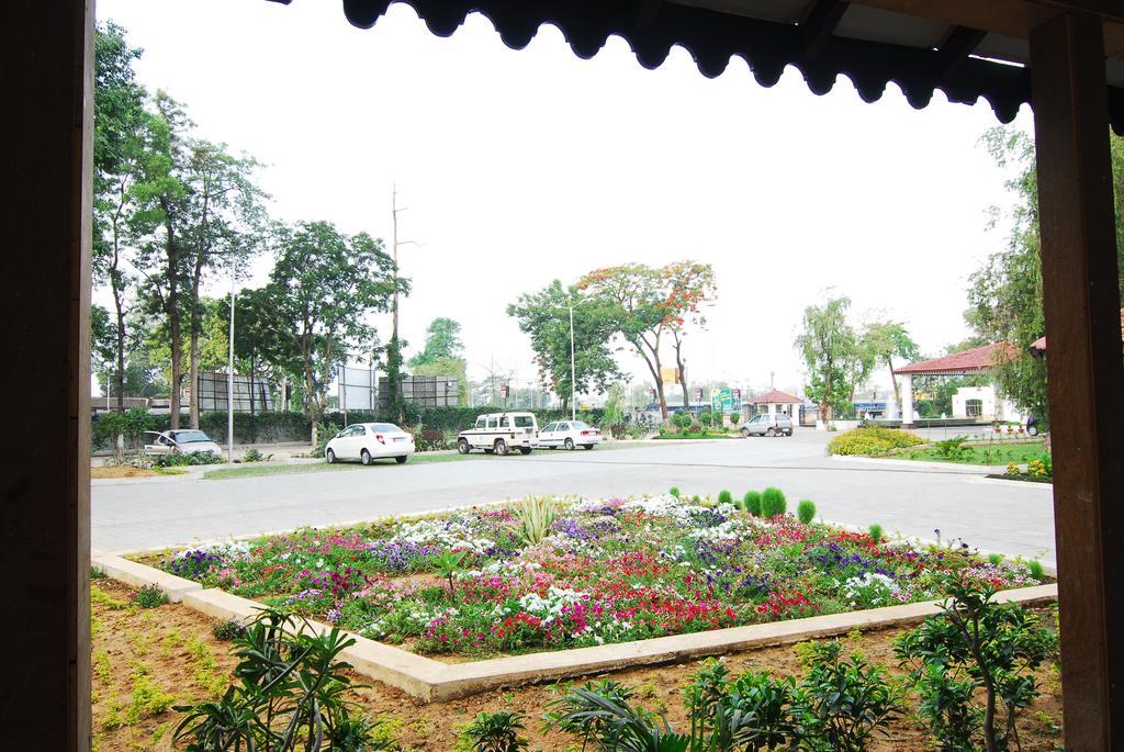 Chanakya Bnr Hotel Ranchi Luaran gambar