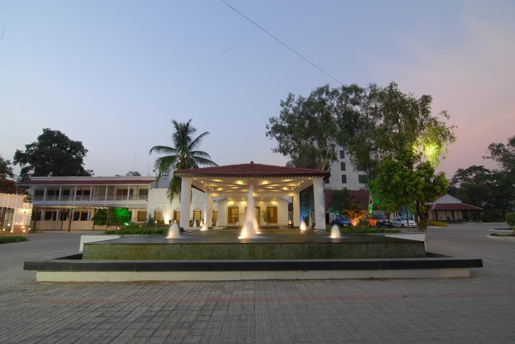 Chanakya Bnr Hotel Ranchi Luaran gambar
